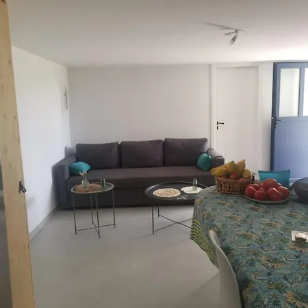 Seaview Vravrona Holiday home *